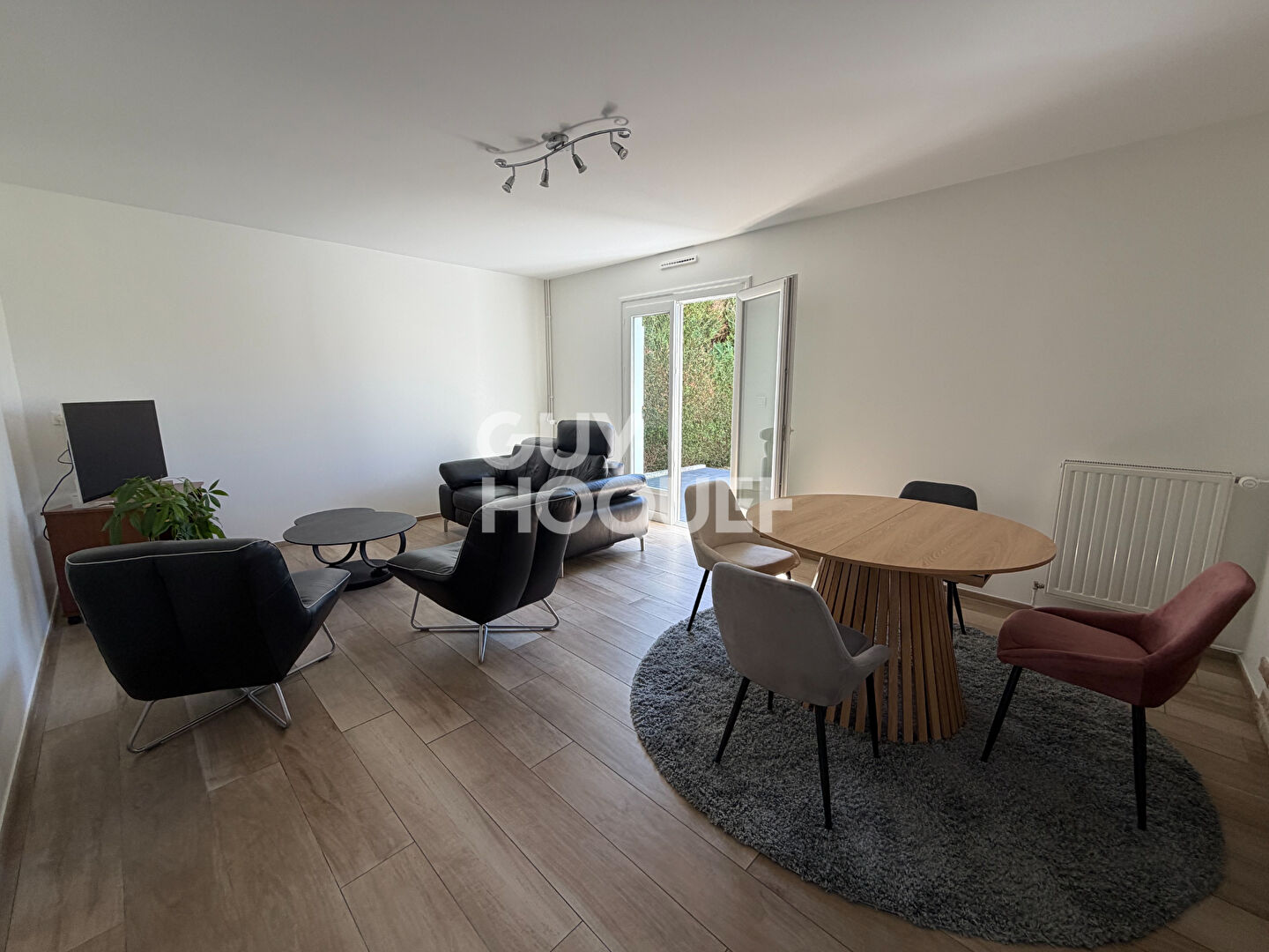 Maison  5 pièce(s) 115.5 m2  sur un terrain de 500 m²
