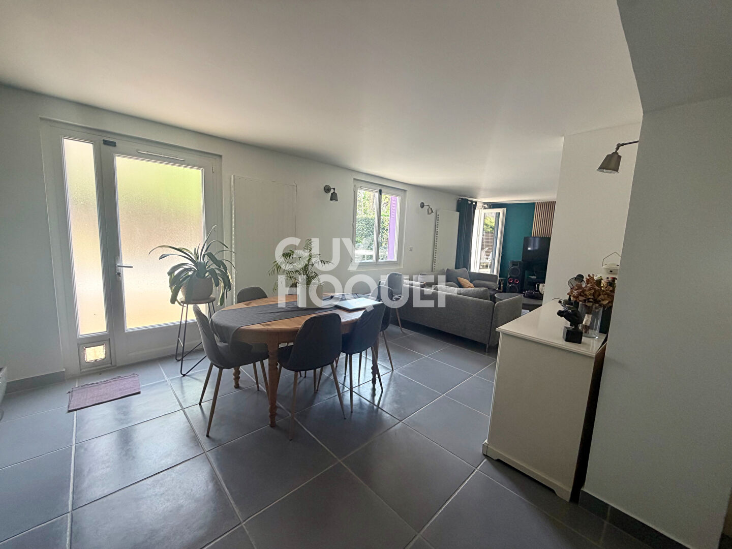 Maison  5 pièce(s) 160 m2 sur un terrain de 484m² à Veneux-les-Sablons