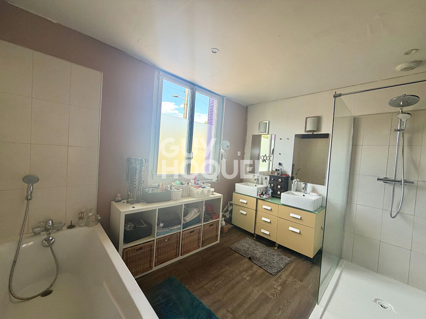 Maison  5 pièce(s) 160 m2 sur un terrain de 484m² à Veneux-les-Sablons