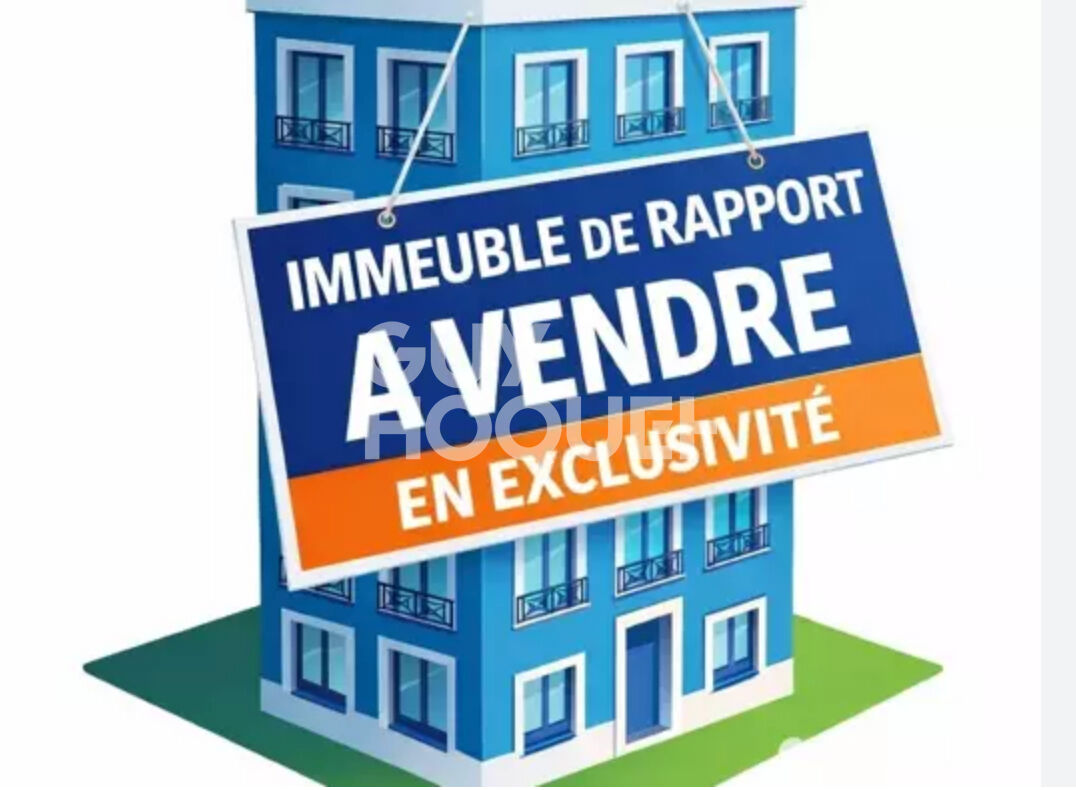 Immeuble de rapport à Champagne Sur Seine 5 pièce(s)  de 140 m2 composé d'un local commercial avec un logement et de deux appartements