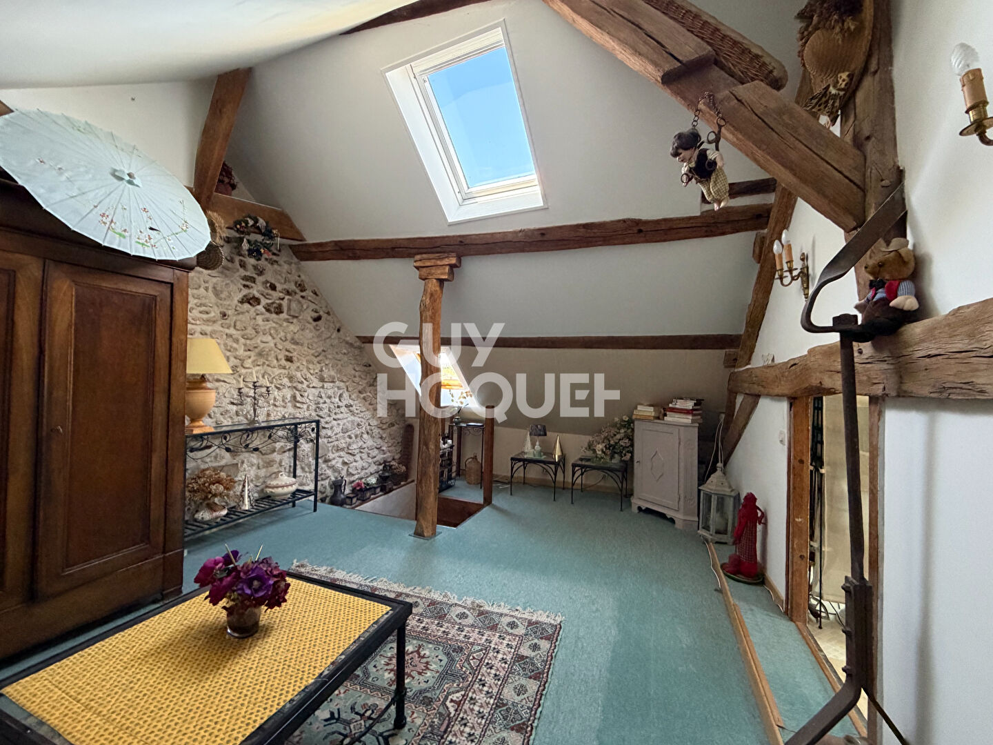 À vendre! Superbe duplex 86.7 m² avec grand garage de 31 m²au coeur du centre historique de Moret-sur-Loing