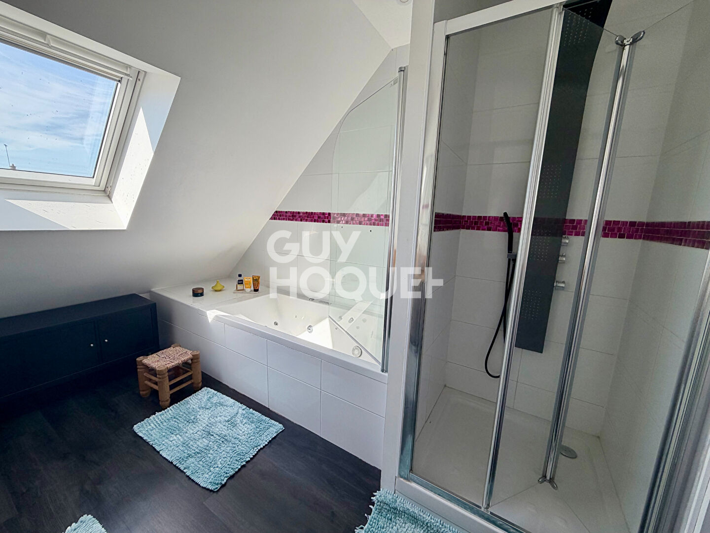 Maison  4 pièce(s)  124 m2 sur une parcelle de 1290 m²