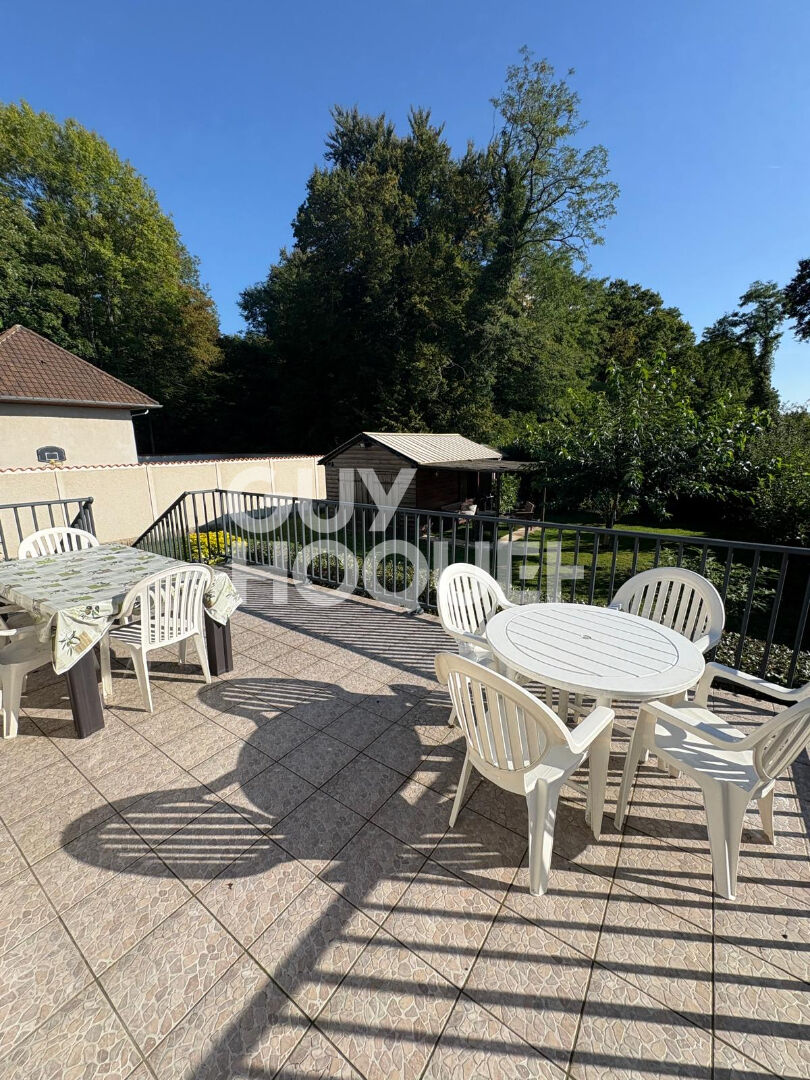 Maison située à Veneux Les SablonS 5 pièce(s) 131 m2 avec 4 chambres dans un quartier calme et à proximité de la gare SNCF