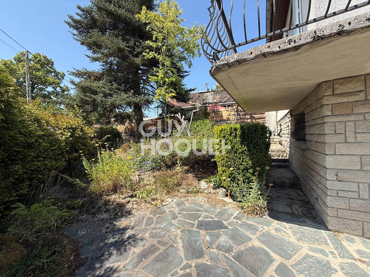 Maison Paley 7 pièce(s) avec 4/5 chambres dans le petit village de Paley A SAISIR 