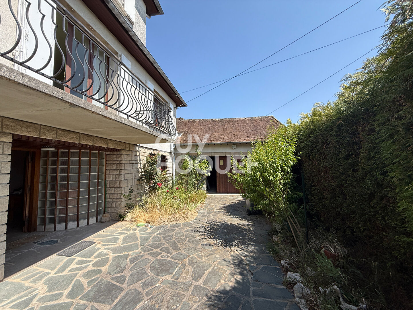 Maison Paley 7 pièce(s) avec 4/5 chambres dans le petit village de Paley A SAISIR 