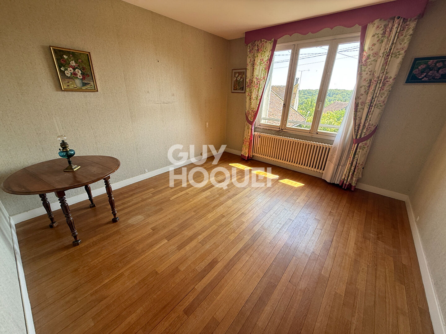 Maison Paley 7 pièce(s) avec 4/5 chambres dans le petit village de Paley A SAISIR 