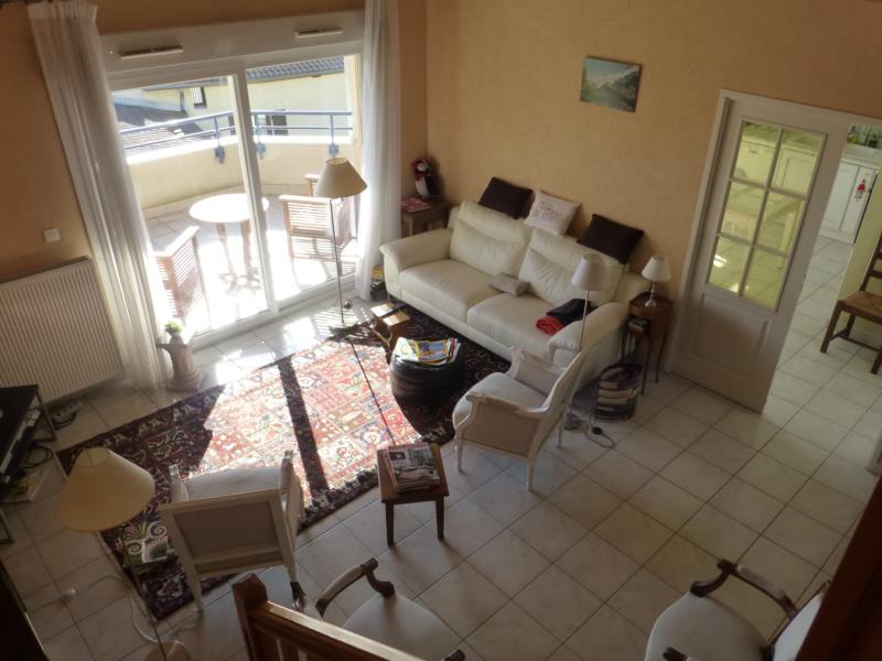 Spacieux appartement Vourles centre + Terrasse