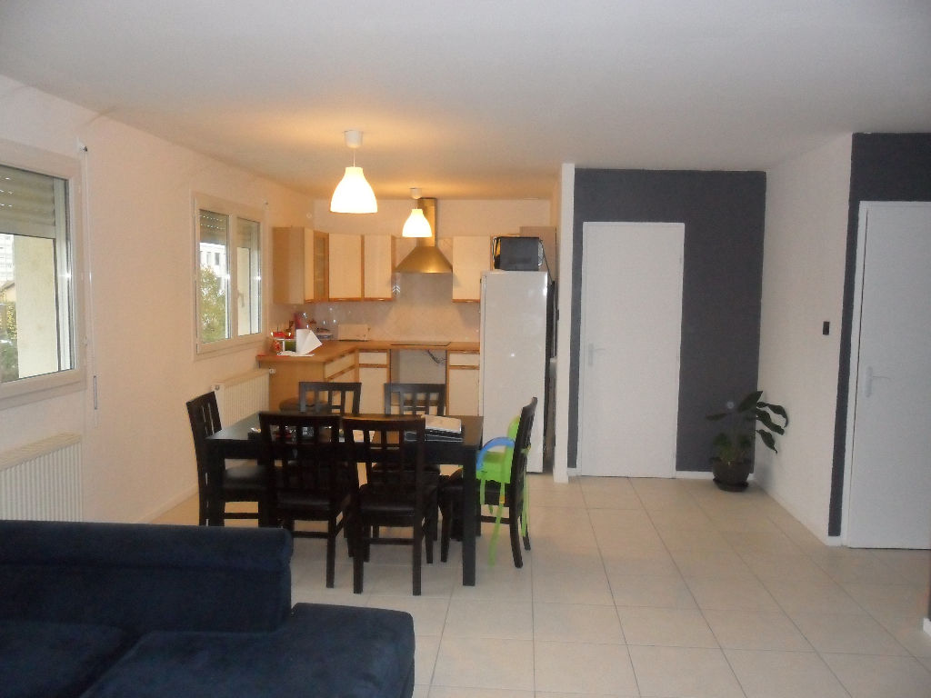 Appartement Grigny 3 pièce(s) 74 m2