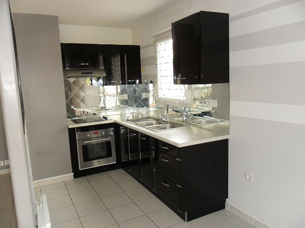 GRIGNY T 3 avec Balcon résidences des Faïenciers