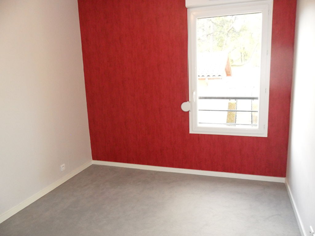 GRIGNY T 3 avec Balcon résidences des Faïenciers