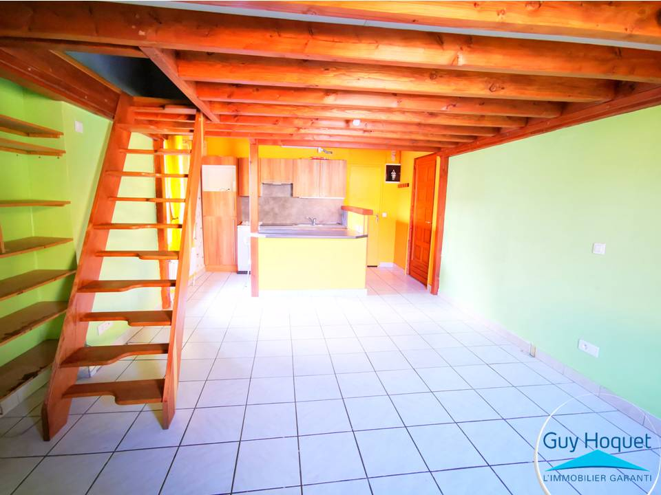 Appartement T2, dans le centre du village de GRIGNY (69520)