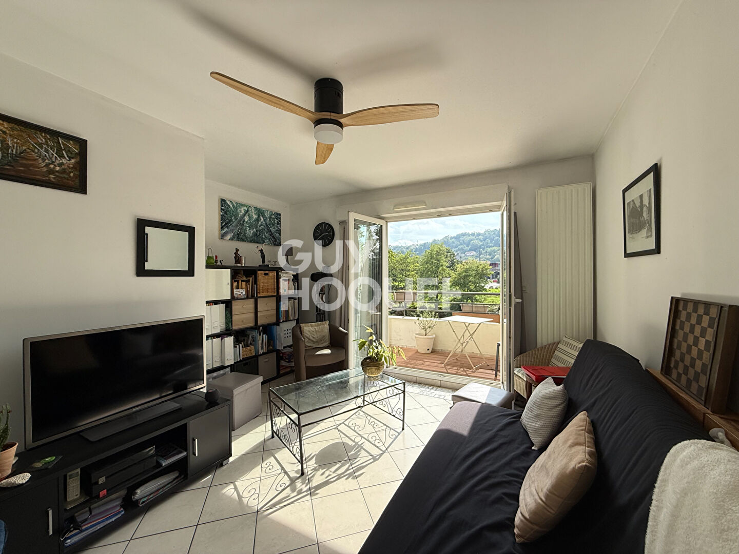 Maison mitoyenne récente  avec jardin à GIVORS centre