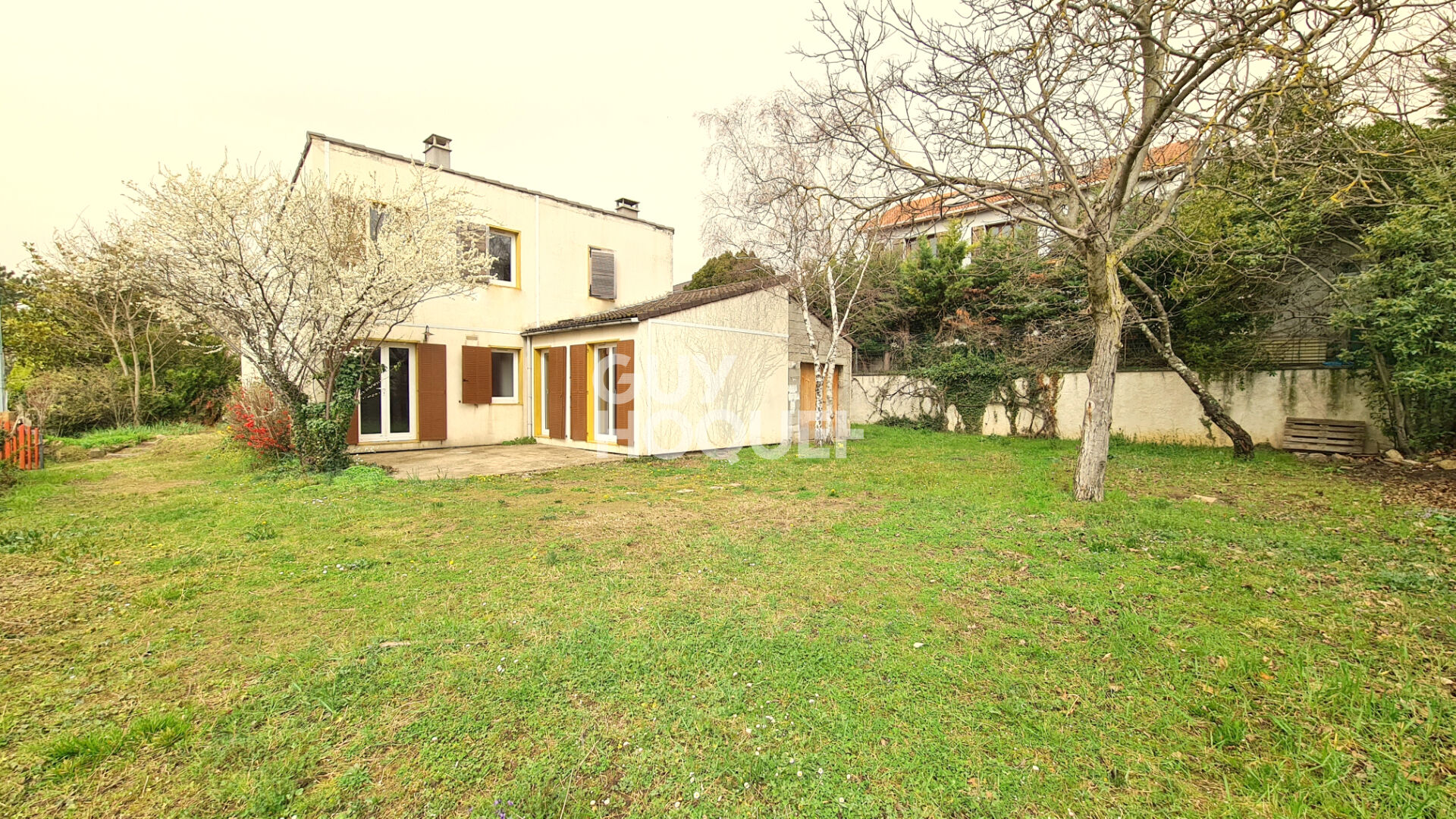 Belle maison familiale de 105m² sur parcelle de  641 m² piscinable à Grigny