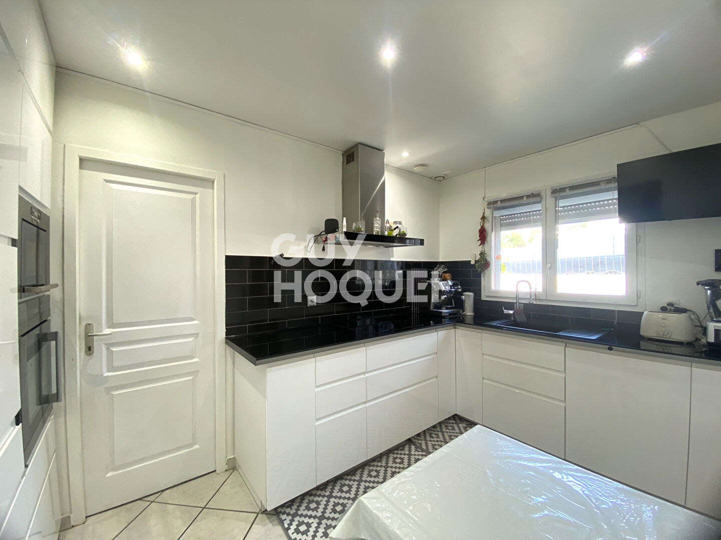 Maison familiale 4 chambres avec suite parentale, jardin, garage et terrasse