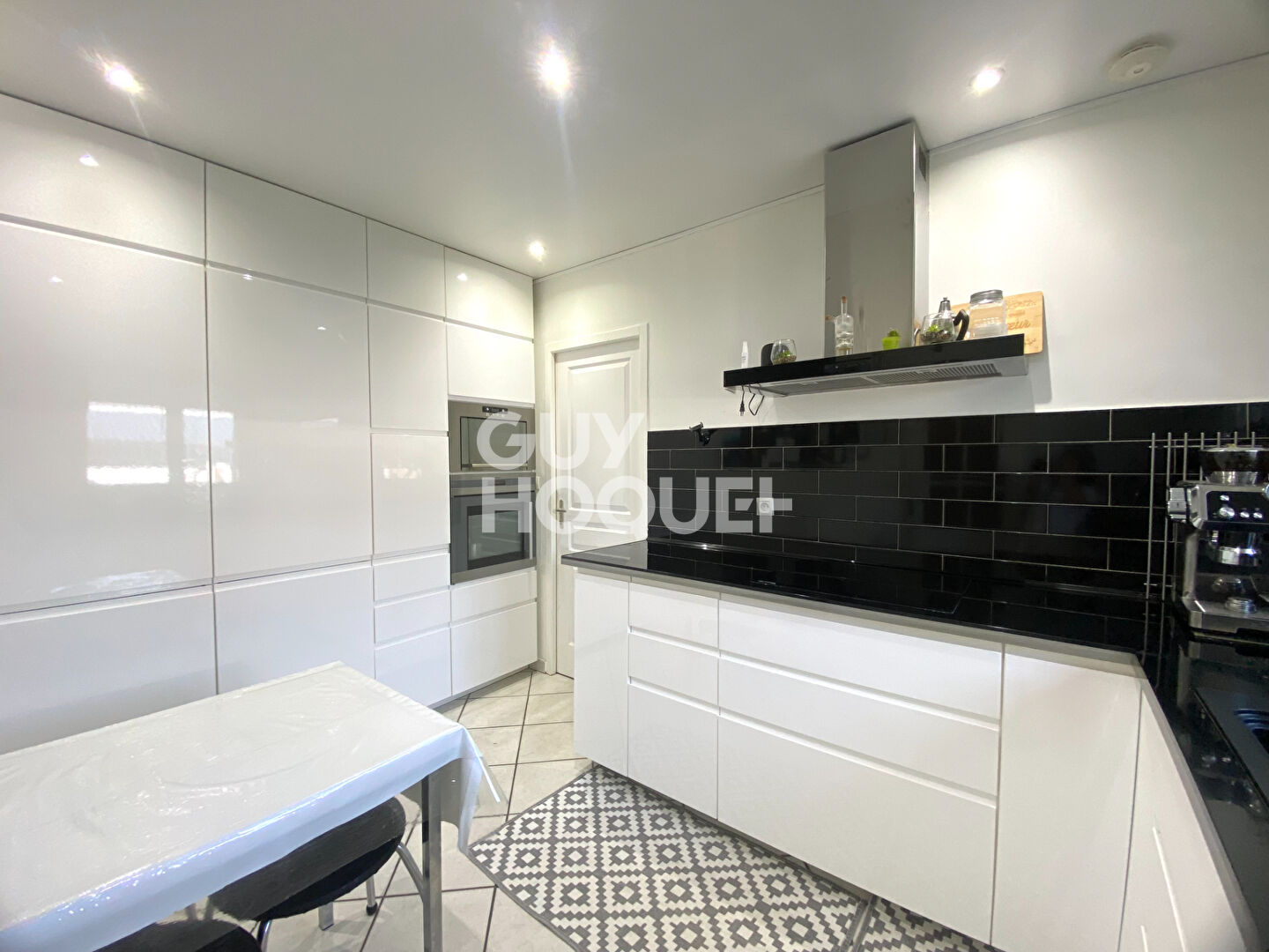 Maison familiale 4 chambres avec suite parentale, jardin, garage et terrasse