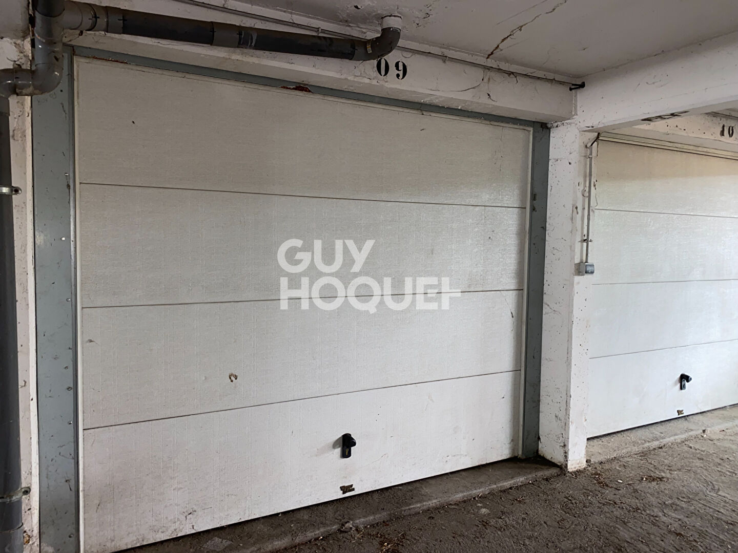 Garage de 13.6 m² à vendre loué