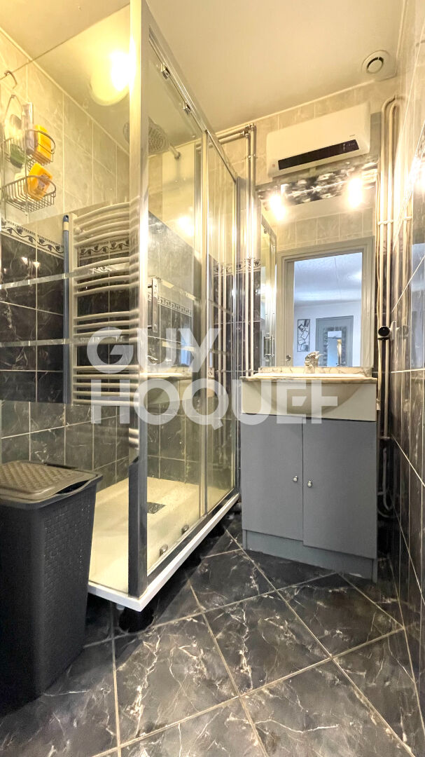 Coquet appartement de type T3 avec une belle terrasse de plus de 15 m² et une cave