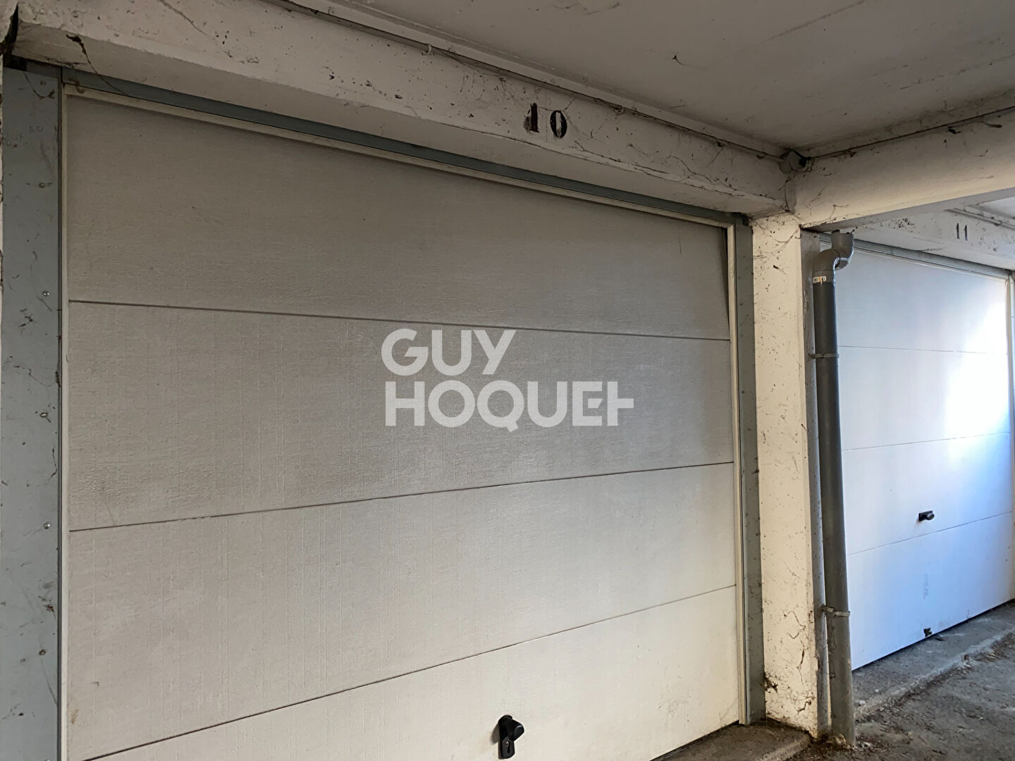 Garage de 13.6 m² à vendre loué - investissement