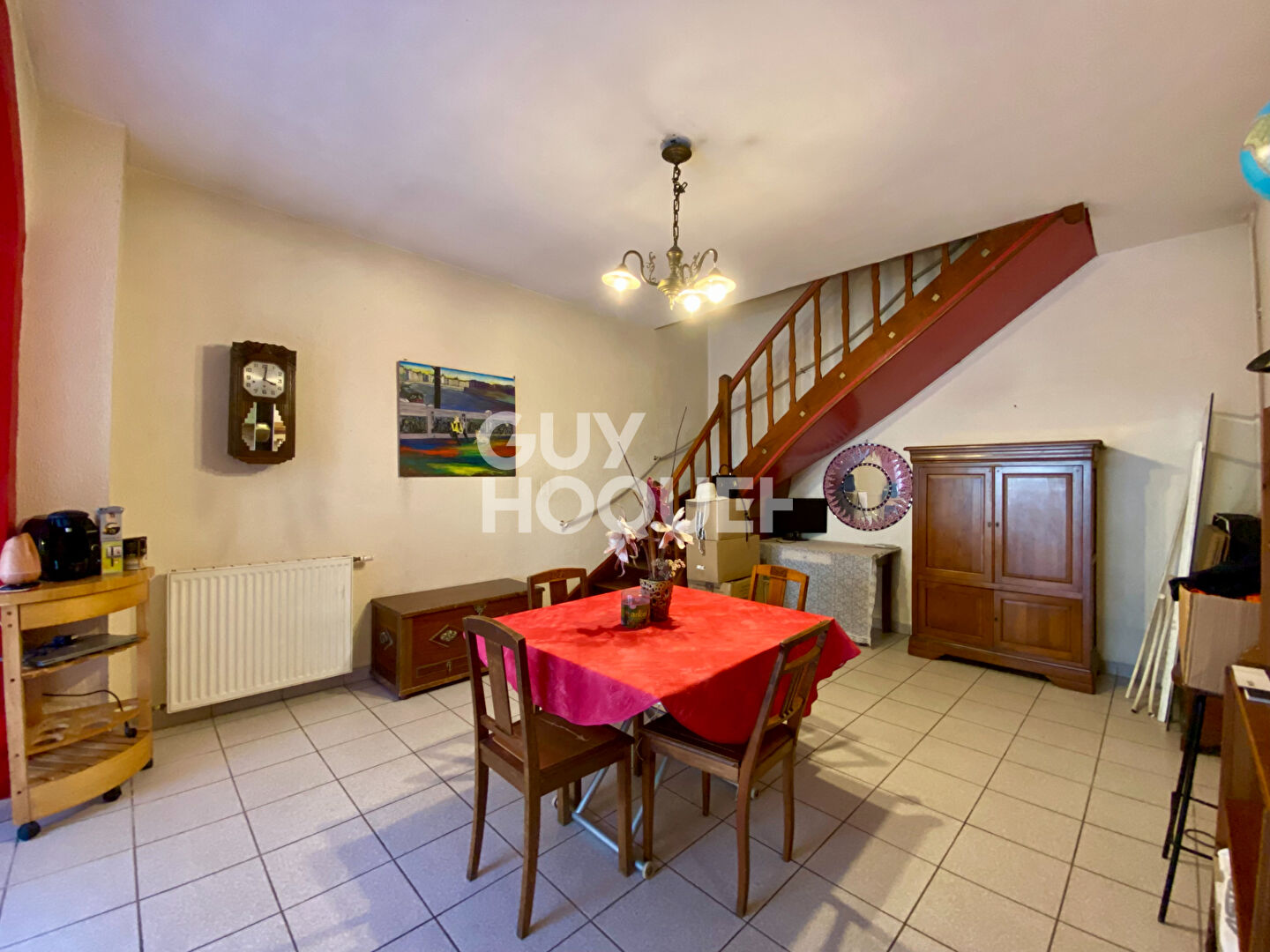 Maison à rafraichir de 118 m² à Givors, proche écoles et commerces