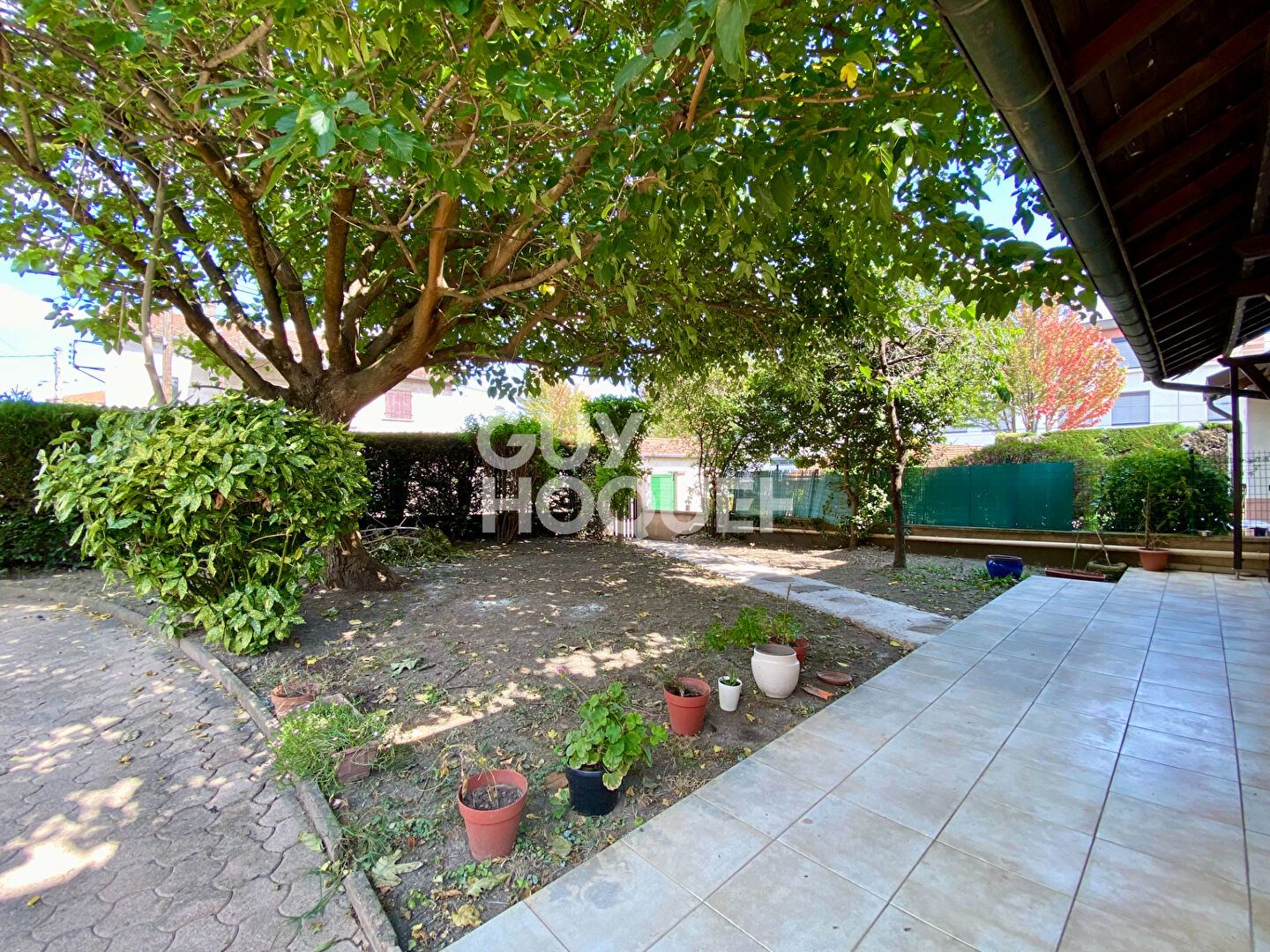 Maison à rafraichir de 118 m² à Givors, proche écoles et commerces