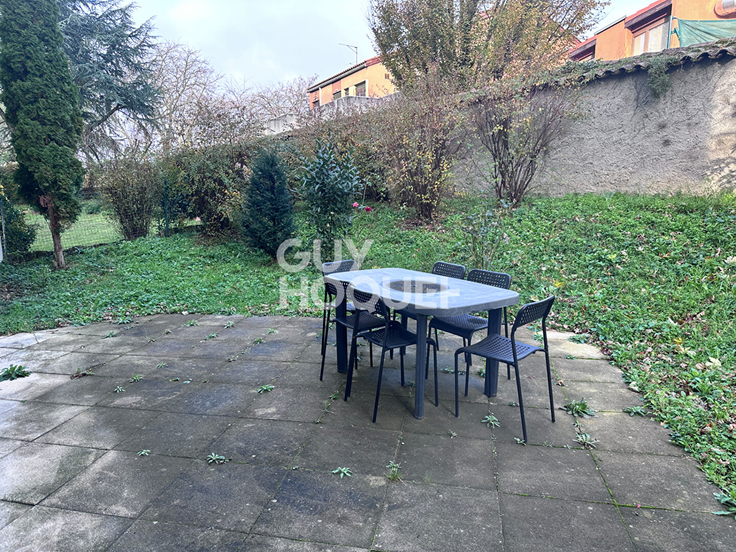 Bel appartement meublé avec 81m² de jardin
