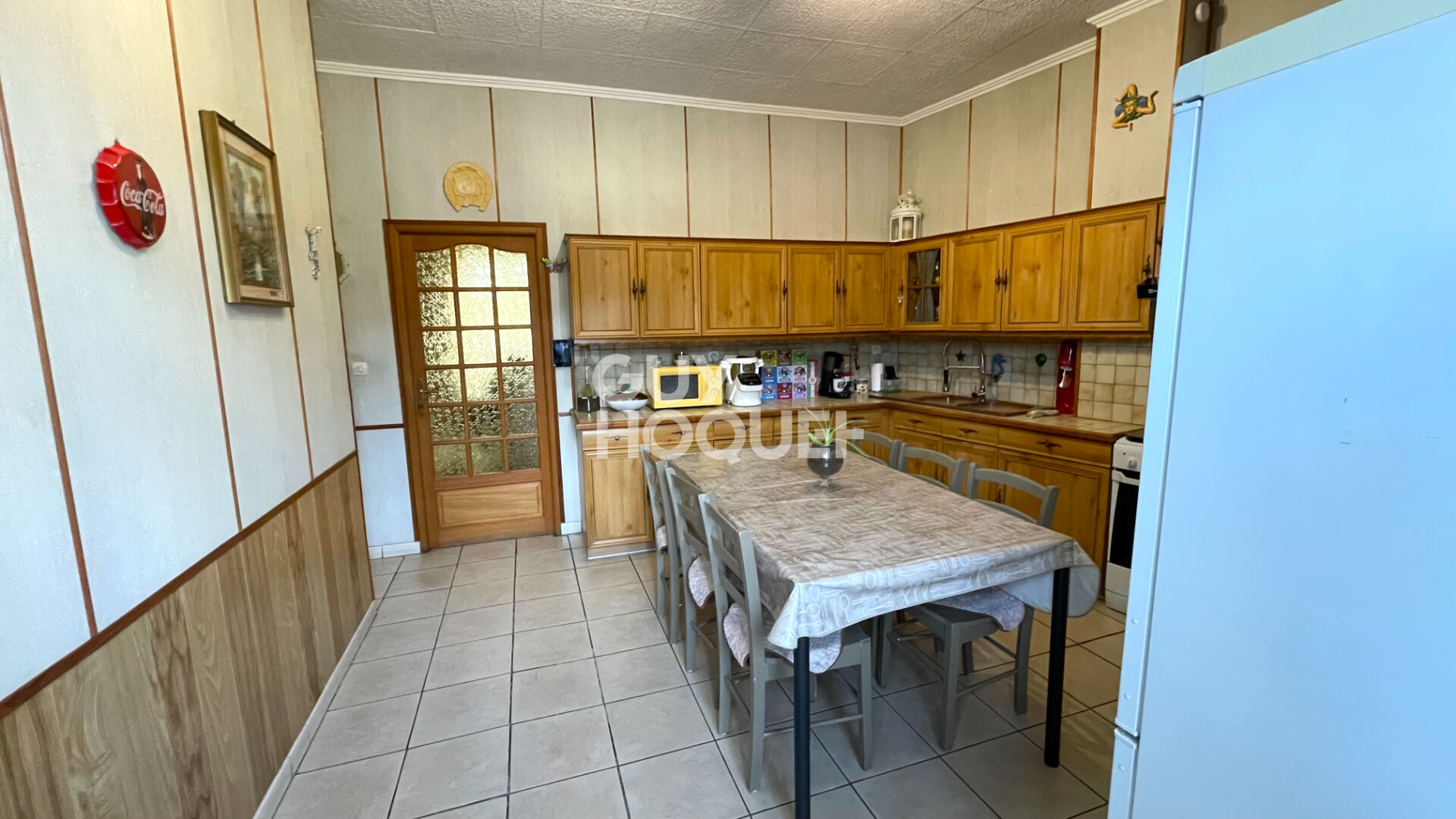 Charmant T4 de plus de 100m² avec une belle hauteur sous plafond avec stockage et garage