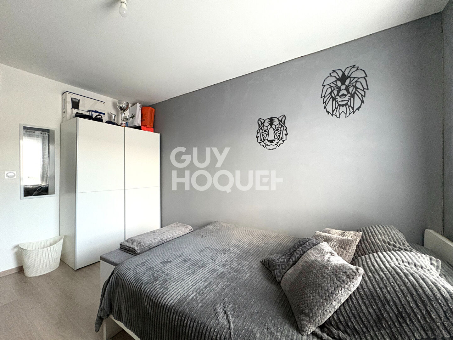 Maison lumineuse de 2019 avec jardin et garage, proche écoles et commerces