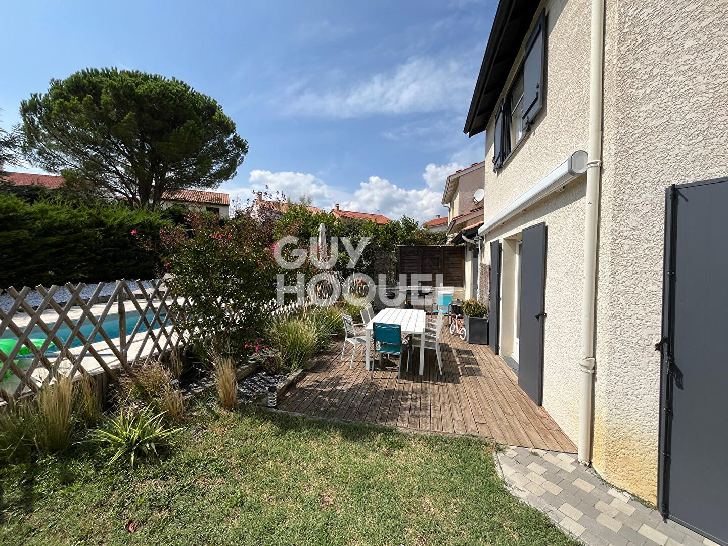 Maison familiale avec piscine sur les hauteurs de Givors