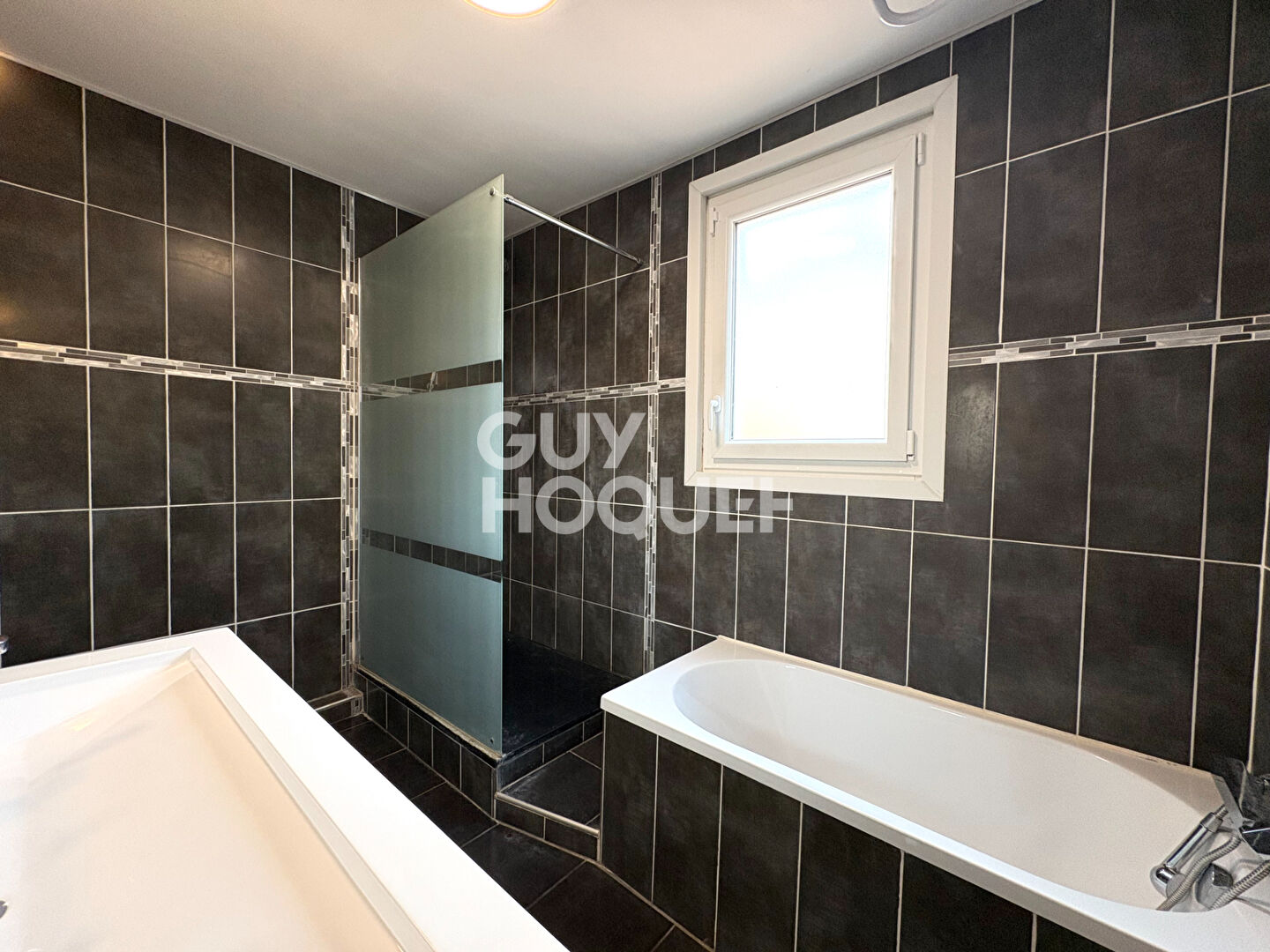 Maison familiale avec piscine sur les hauteurs de Givors