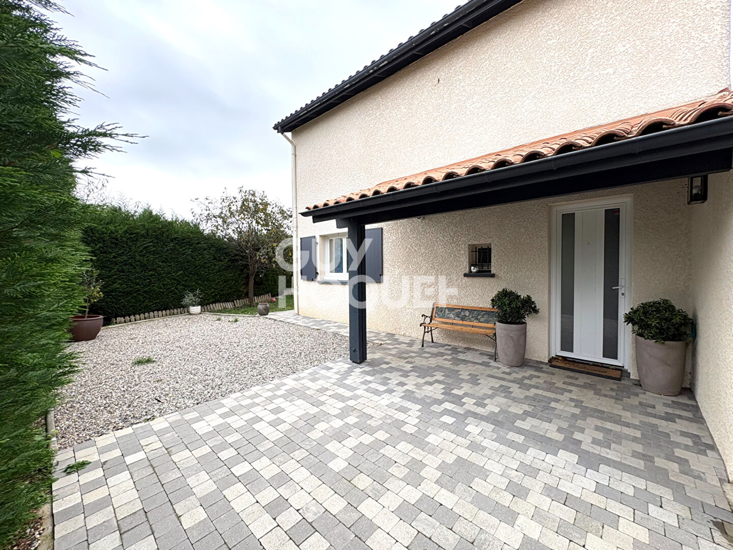 Maison familiale avec piscine sur les hauteurs de Givors