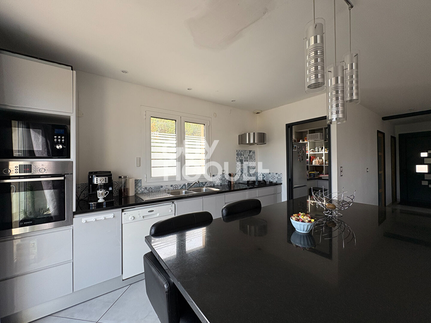 Maison contemporaine d'environs 113 m² avec suite parentale et jardin