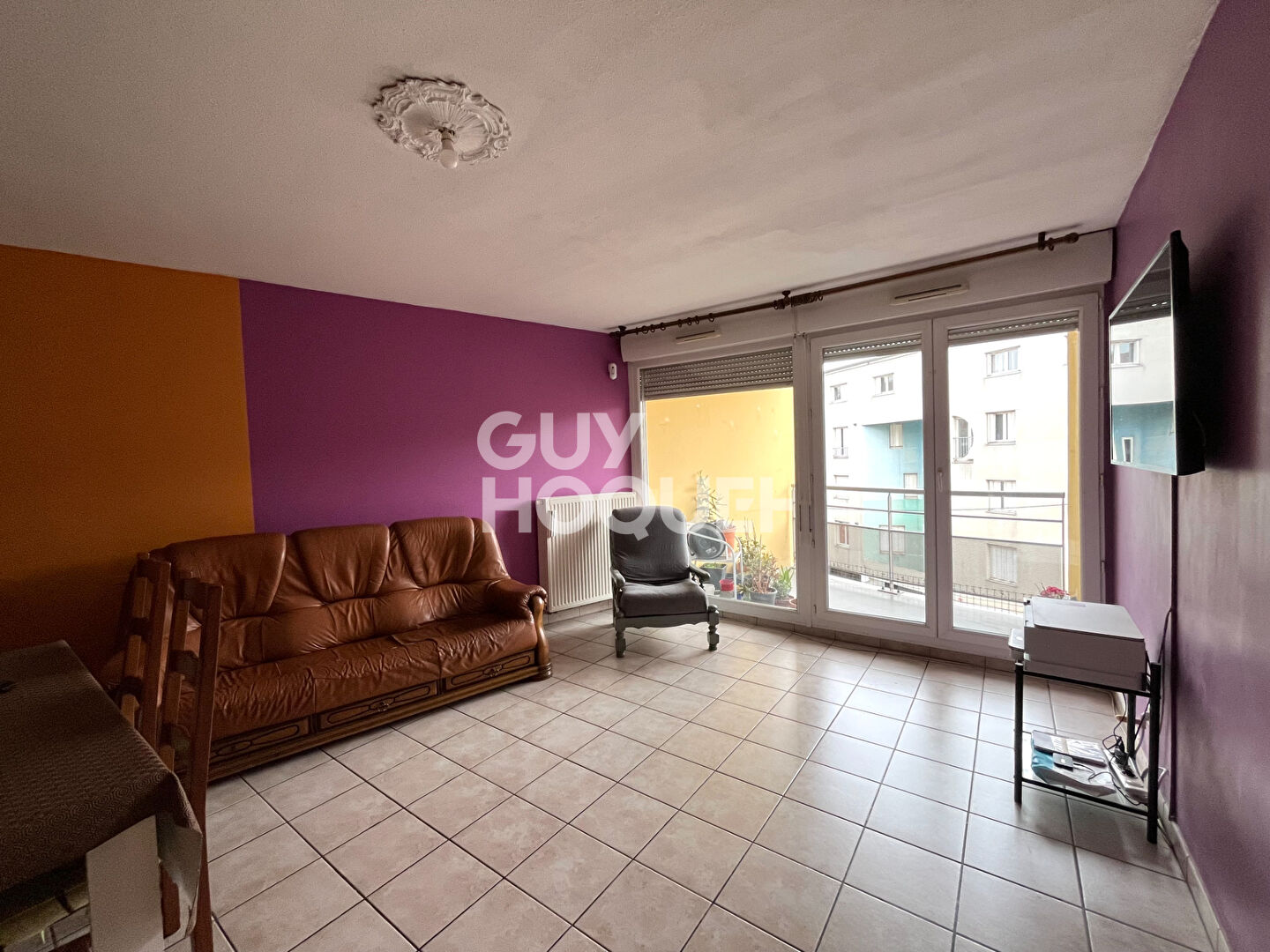 Spacieux T4 avec balcon, garage et grenier / Proche gare de Givors Ville