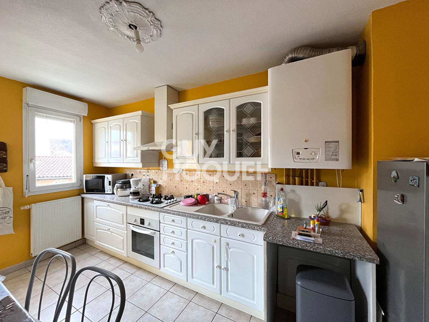 Spacieux T4 avec balcon, garage et grenier / Proche gare de Givors Ville