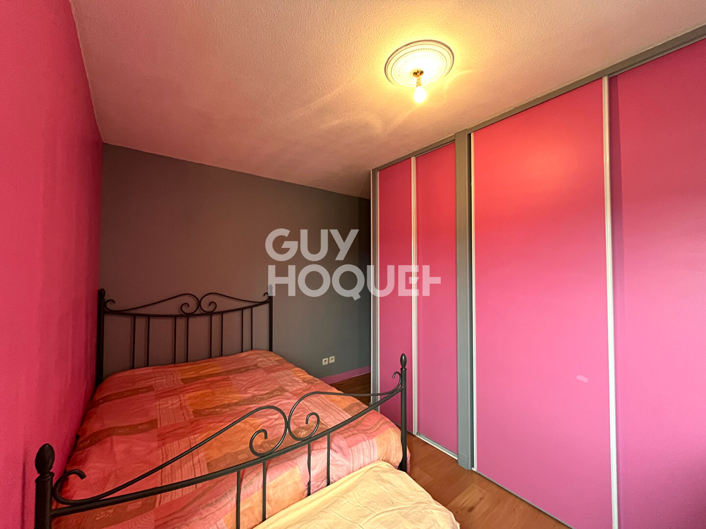 Spacieux T4 avec balcon, garage et grenier / Proche gare de Givors Ville