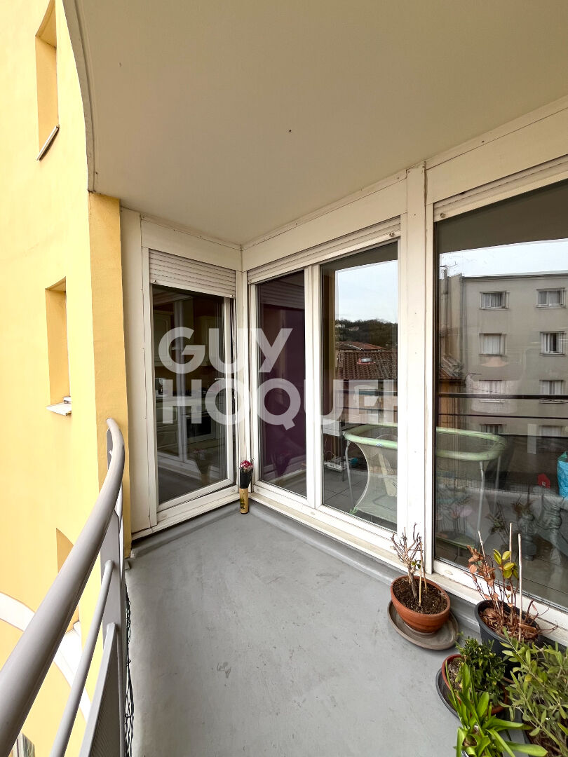 Spacieux T4 avec balcon, garage et grenier / Proche gare de Givors Ville