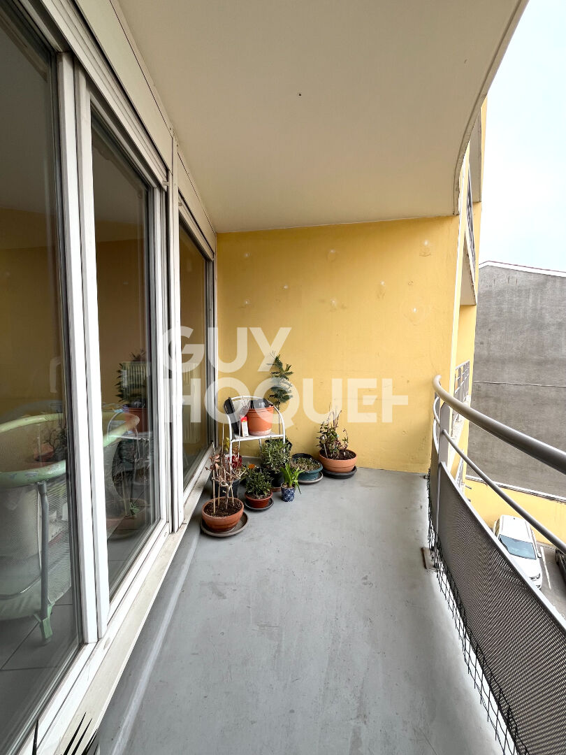 Spacieux T4 avec balcon, garage et grenier / Proche gare de Givors Ville