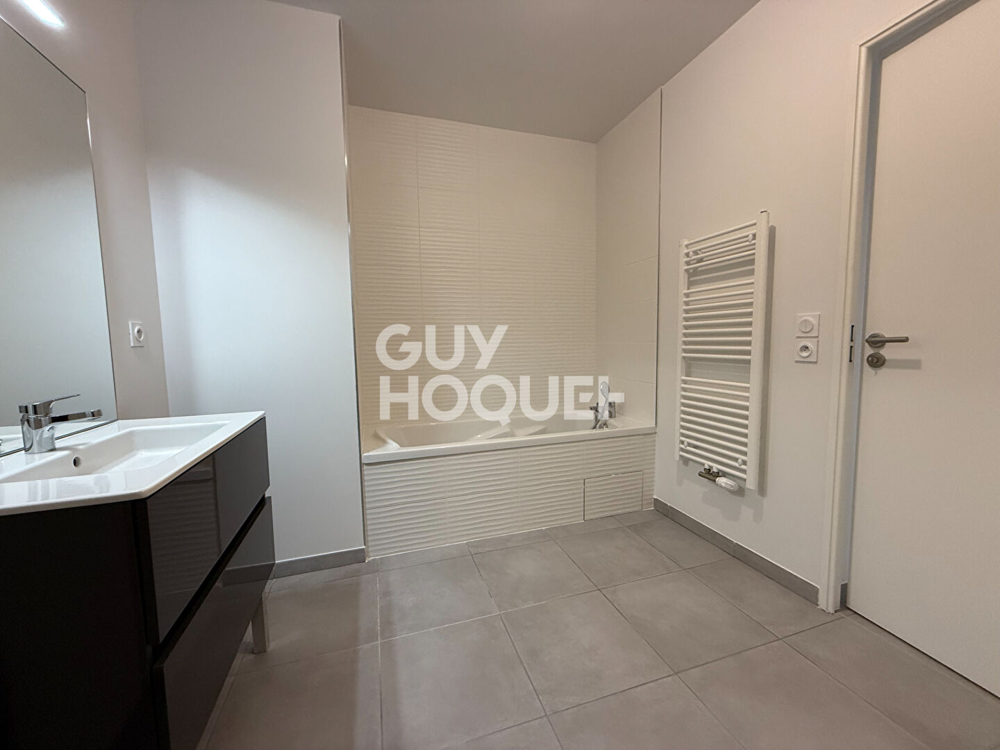 Appartement Neuf à Saint Romain En Gal 2 pièces 47.22 m2 avec garage