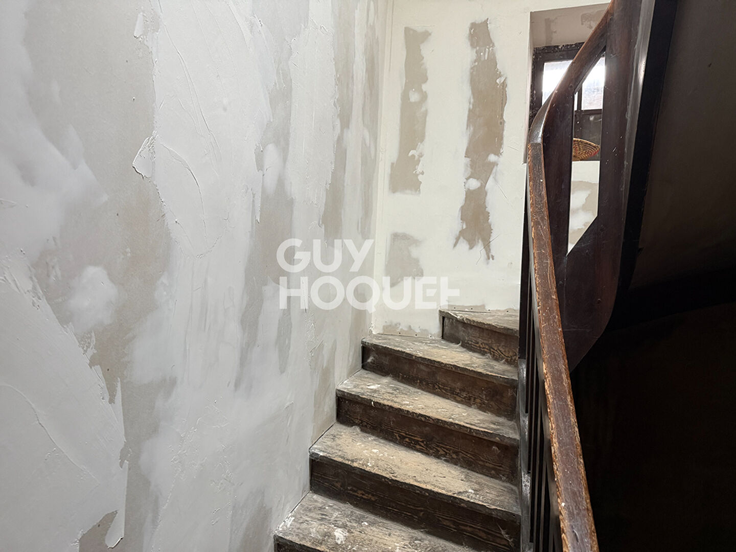 Maison de ville a rénover avec 1658m² de terrain à Givors 9 pièce 160 m2