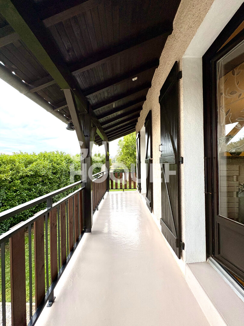 Maison Givors T4 avec piscine d'environ 115.50 m2