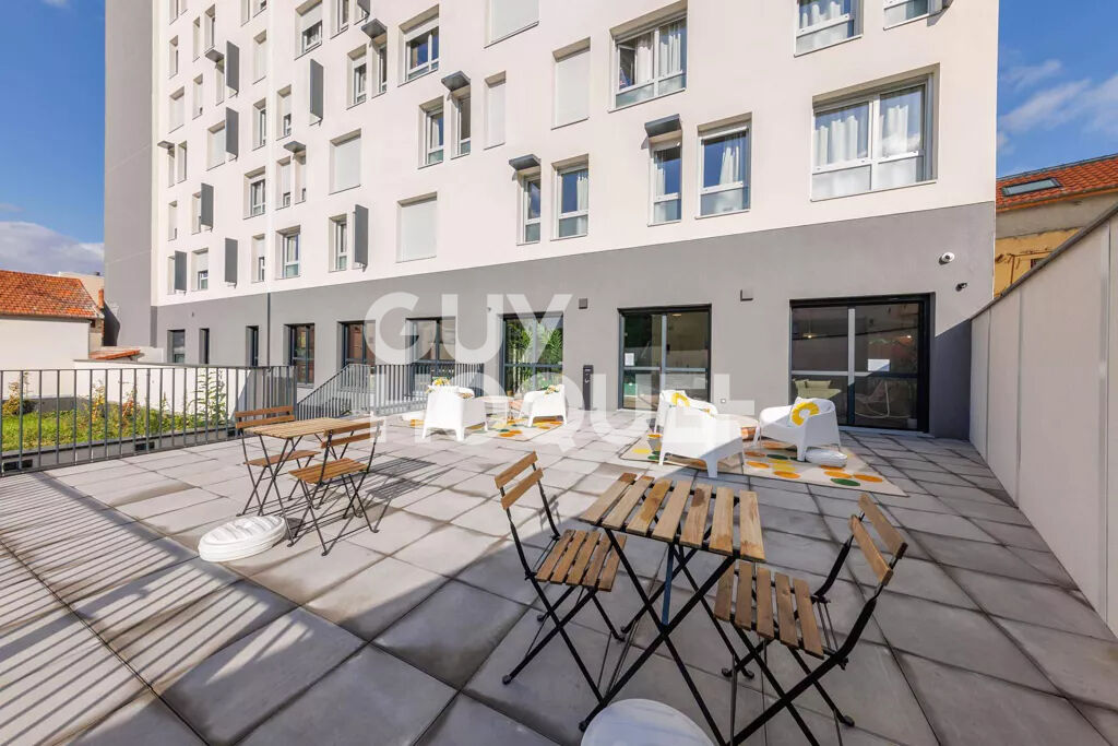 Studio Student Factory résidence récente 2024 - investisseur