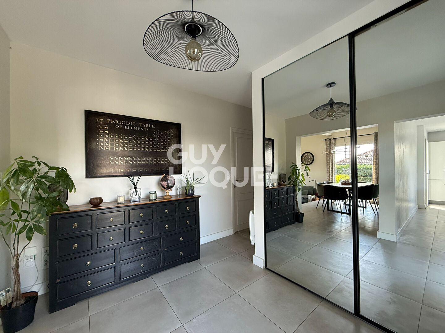 Maison familiale à Millery proche du centre avec grand jardin et piscine