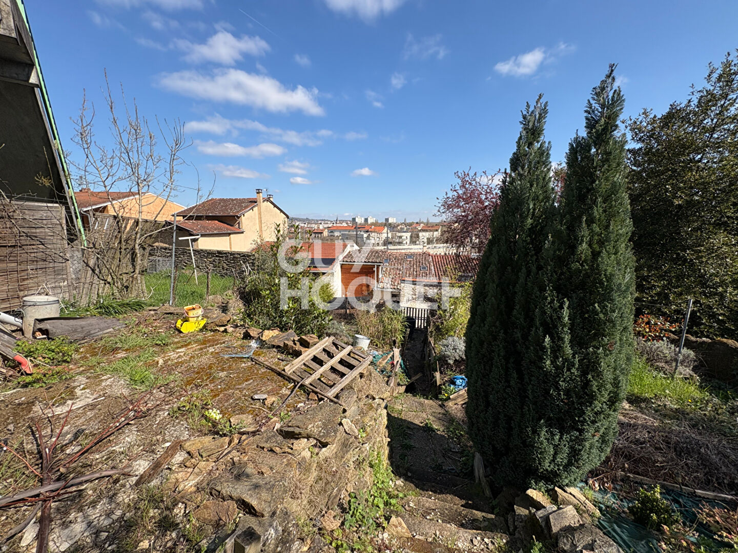 Maison 135m² habitable - garage - jardin - travaux à prévoir