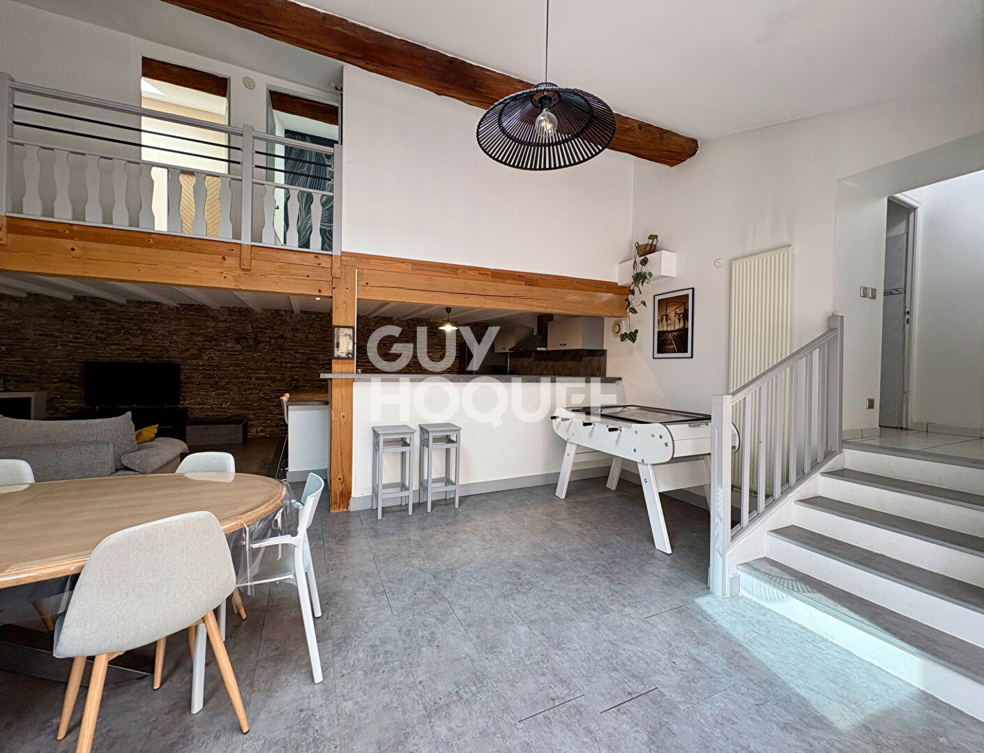 Appartement esprit loft T4 avec terrasse et garage double - coeur de ville