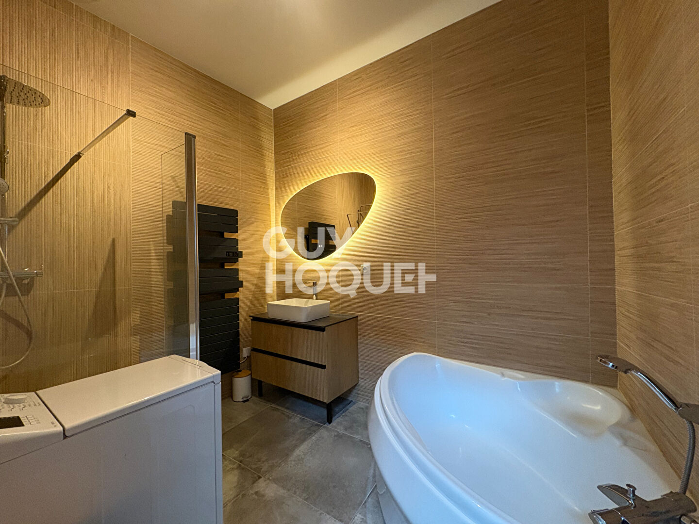 Appartement esprit loft T4 avec terrasse et garage double - coeur de ville