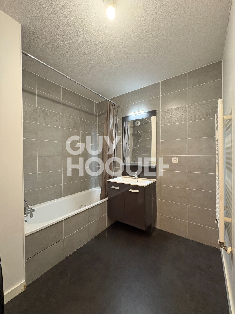 Appartement moderne / dernier étage / balcon et box fermé