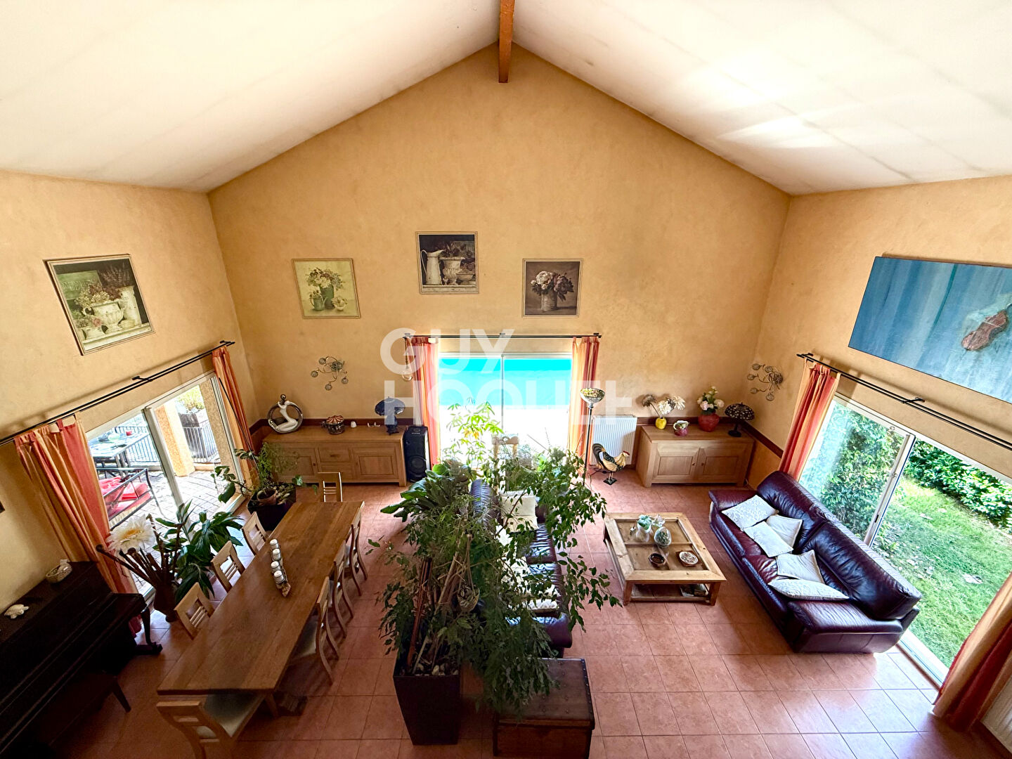 Rare à Vourles Villa de 5 pièces 199 m2 avec piscine et garage double