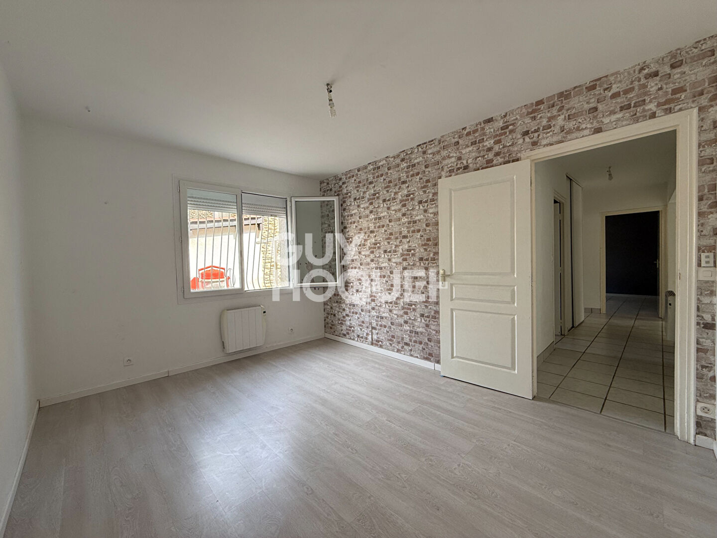Appartement Echalas 4 pièce(s) 94 m2