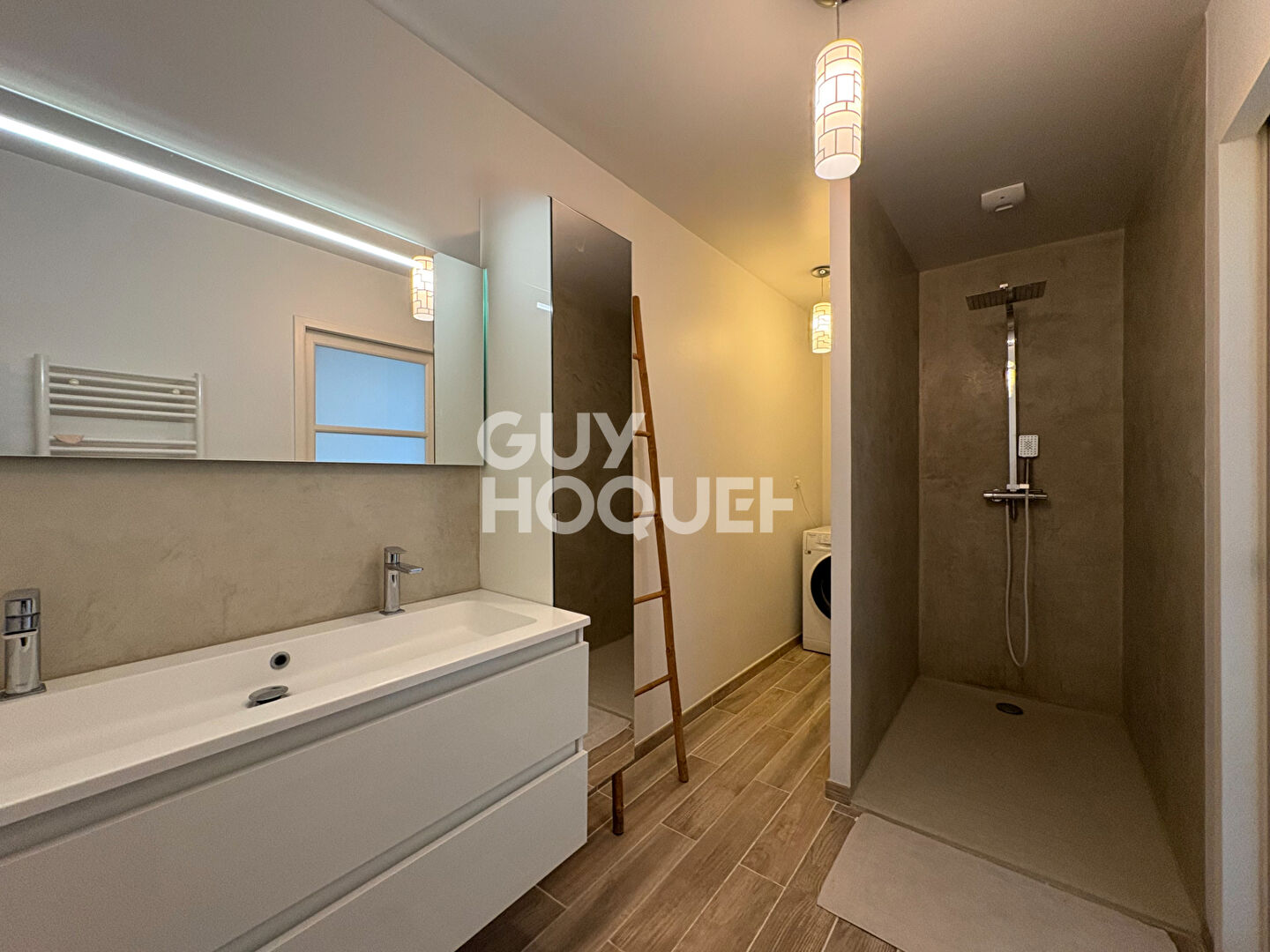 Appartement T4 climatisé de 95m² dernier étage avec terrasse et garage double - Loire-sur-Rhône Clos de Beauregard