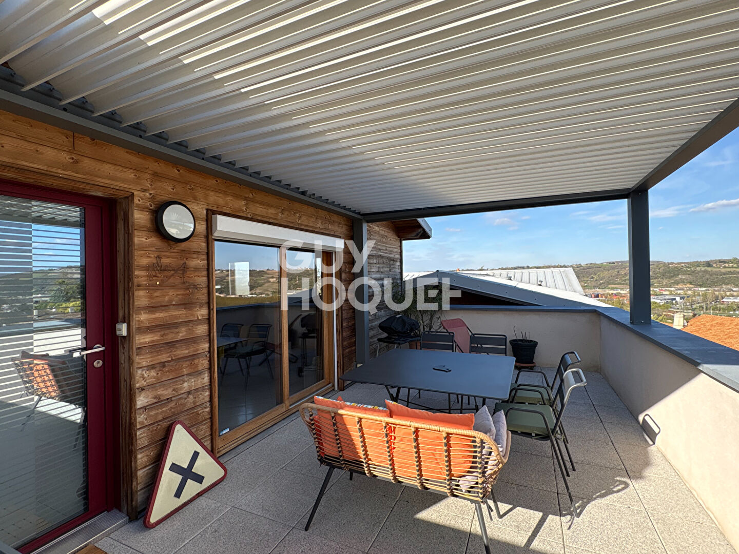 Appartement T4 climatisé de 95m² dernier étage avec terrasse et garage double - Loire-sur-Rhône Clos de Beauregard
