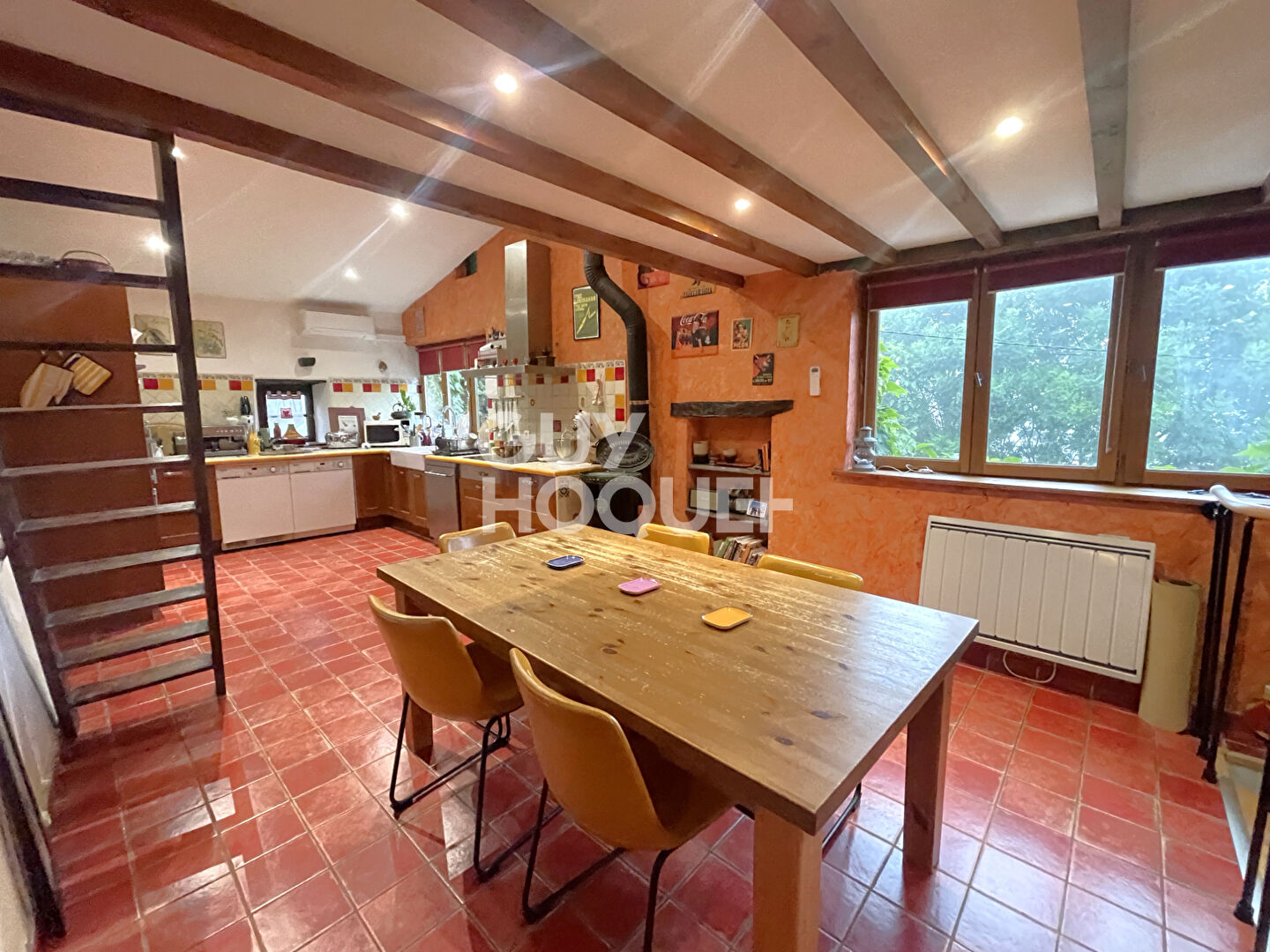 Maison en pierre sur une parcelle de 1680 m²